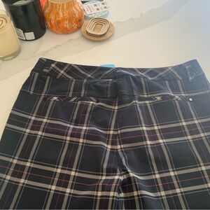 NIVO Black with tan and red plaid golf pants.  Size 8.  New w/Tags.  Retail $110